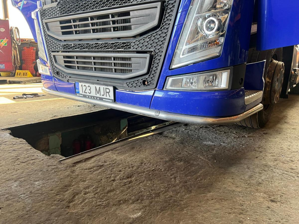 Volvo Stangeääris METEC - Para-choque por Camião: foto 5 Volvo Stangeääris METEC - Para-choque por Camião: foto 5