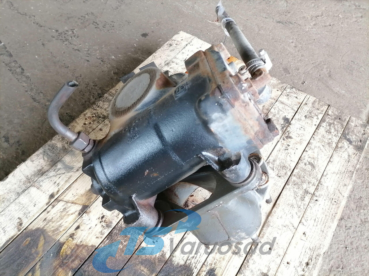 Volvo Steering box 20901108 - Caixa de direção por Camião: foto 2 Volvo Steering box 20901108 - Caixa de direção por Camião: foto 2