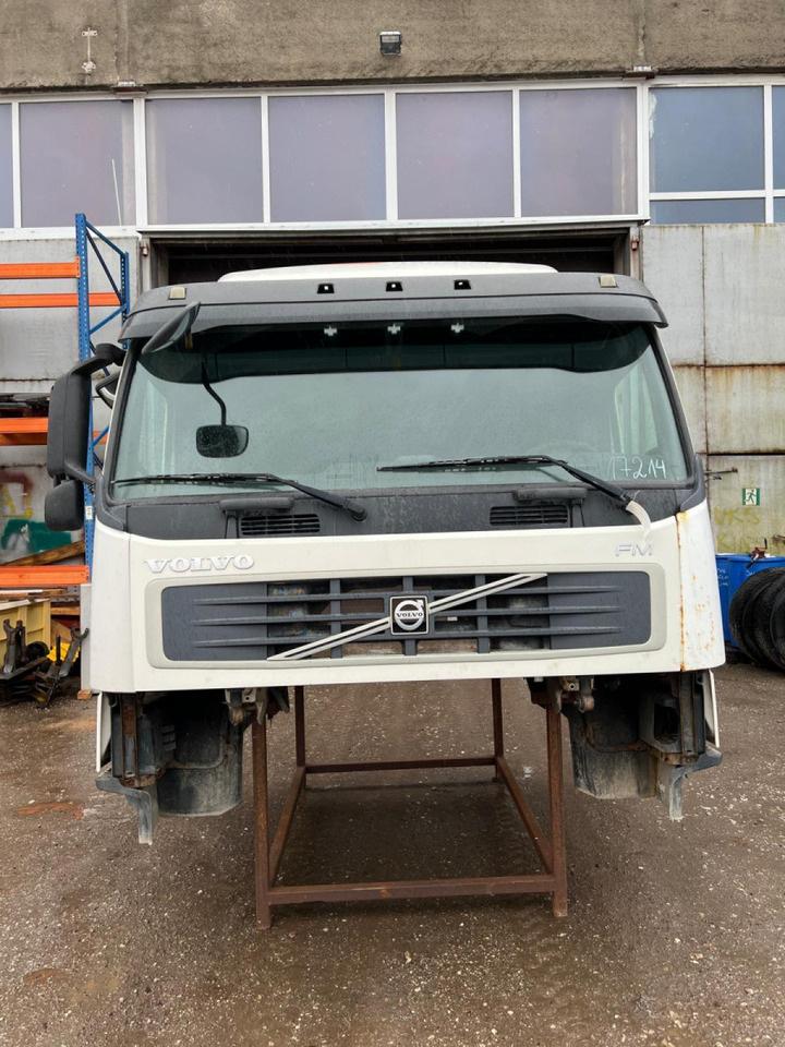 Volvo Volvo kabiin 85103669 - Cabine e interior por Camião: foto 5 Volvo Volvo kabiin 85103669 - Cabine e interior por Camião: foto 5