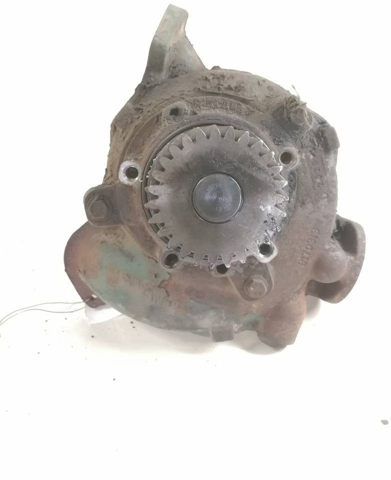 Volvo Water pump manifold / housing 8170312 - Bomba de refrigeração por Camião: foto 3 Volvo Water pump manifold / housing 8170312 - Bomba de refrigeração por Camião: foto 3