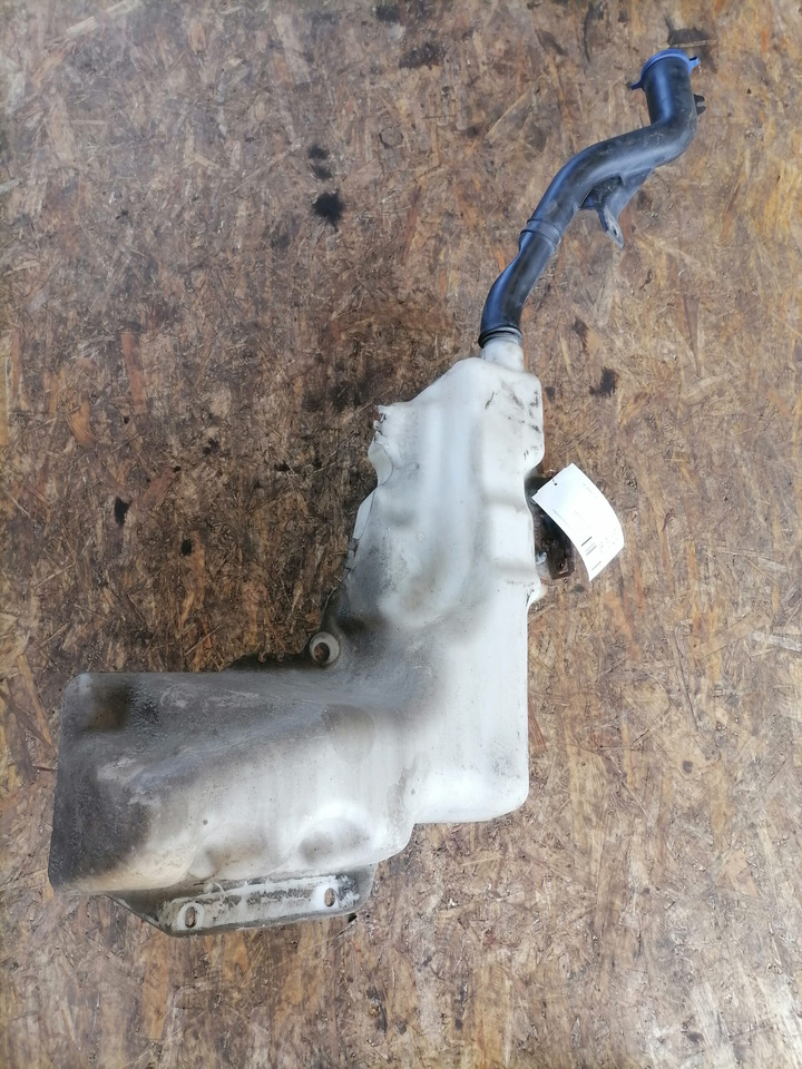 Volvo Windscreen washer fluid tank 84092259 - Limpador de pára-brisa por Camião: foto 2 Volvo Windscreen washer fluid tank 84092259 - Limpador de pára-brisa por Camião: foto 2