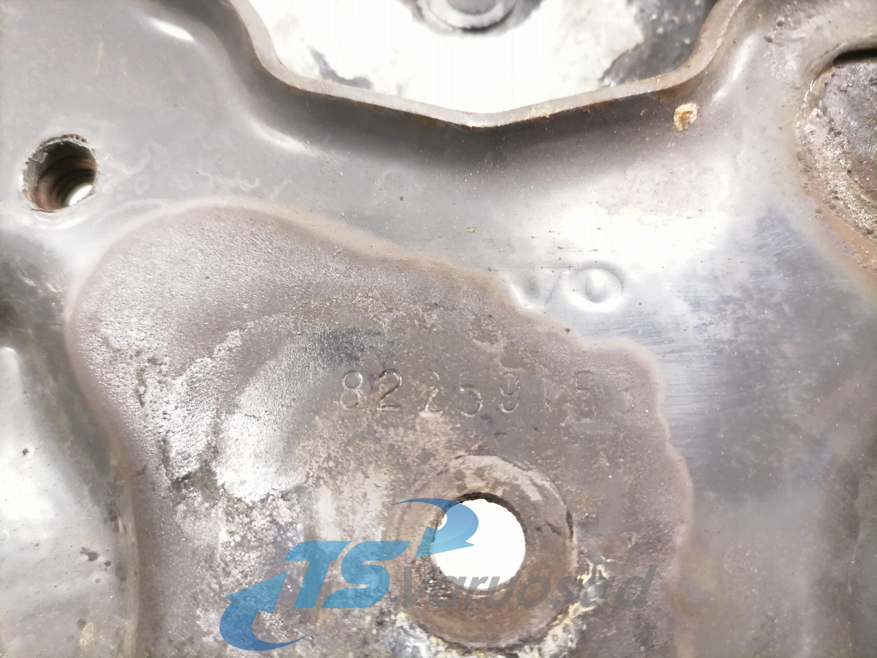 Volvo light bracket 82259153 - Iluminação por Camião: foto 2 Volvo light bracket 82259153 - Iluminação por Camião: foto 2