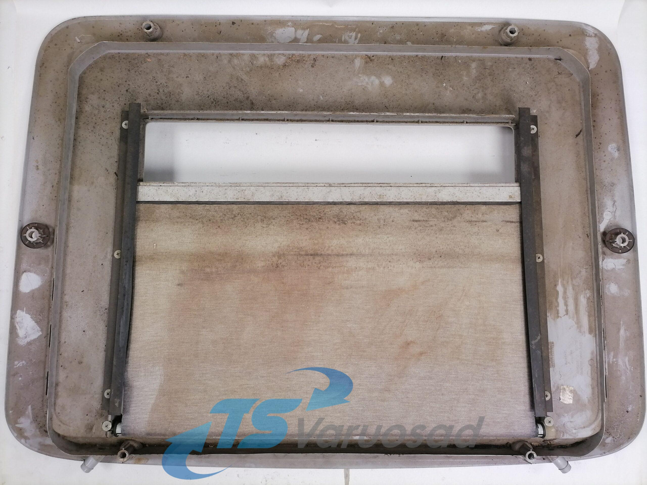 Volvo sunroof plastic cover 20379765 - Peça universal por Camião: foto 5 Volvo sunroof plastic cover 20379765 - Peça universal por Camião: foto 5