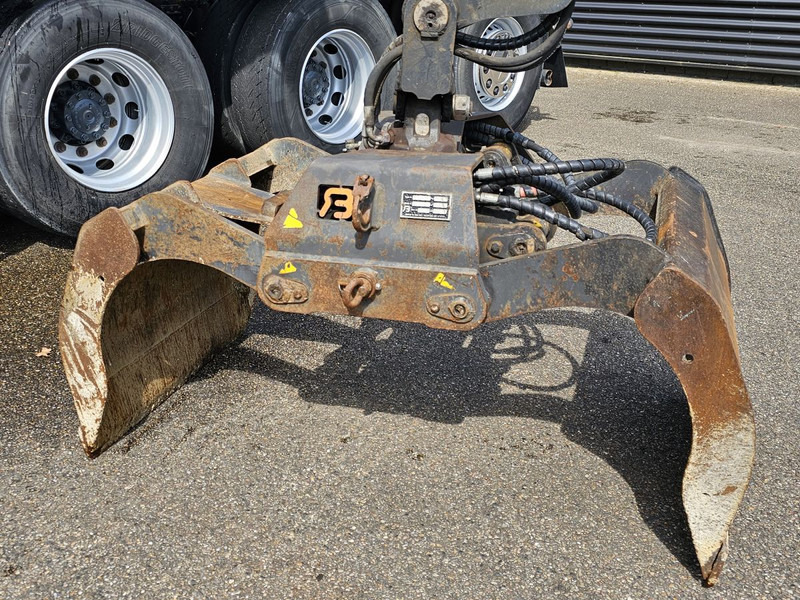 MAN TGS 35.400 / 8x4-4 / CONTAINER SYSTEM / PALFINGER Z CRANE - Camião com sistema de cabo, Camião grua: foto 3 MAN TGS 35.400 / 8x4-4 / CONTAINER SYSTEM / PALFINGER Z CRANE - Camião com sistema de cabo, Camião grua: foto 3