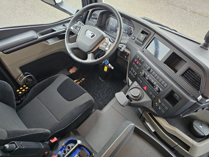 Leasing de MAN TGS 35.470 8x4 / HMF 2243 Z KRAAN + HAAKARM MAN TGS 35.470 8x4 / HMF 2243 Z KRAAN + HAAKARM: foto 20 Leasing de MAN TGS 35.470 8x4 / HMF 2243 Z KRAAN + HAAKARM MAN TGS 35.470 8x4 / HMF 2243 Z KRAAN + HAAKARM: foto 20