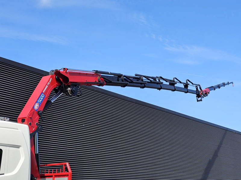 Scania 560R / HMF 50 t/m - JIB / LIER - Camião grua: foto 2 Scania 560R / HMF 50 t/m - JIB / LIER - Camião grua: foto 2