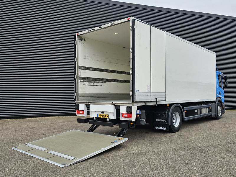 Scania P250 / LBW /4X2 / FRIGOBLOCK - Camião frigorífico: foto 5 Scania P250 / LBW /4X2 / FRIGOBLOCK - Camião frigorífico: foto 5