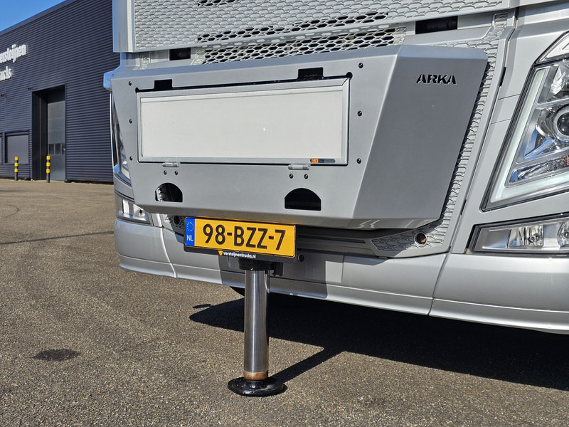 Camião de caixa aberta/ Plataforma, Camião grua Volvo FH540 / EFFER 525S / JIB 4S-HD / 8x4/4: foto 14 Camião de caixa aberta/ Plataforma, Camião grua Volvo FH540 / EFFER 525S / JIB 4S-HD / 8x4/4: foto 14