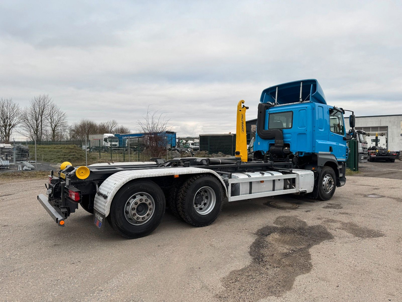 DAF CF 480 6X2 Abroller Funk 8 Stück neue Pirelli DAF CF 480 6X2 Abroller Funk 8 Stück neue Pirelli - Camião polibenne: foto 4 DAF CF 480 6X2 Abroller Funk 8 Stück neue Pirelli DAF CF 480 6X2 Abroller Funk 8 Stück neue Pirelli - Camião polibenne: foto 4