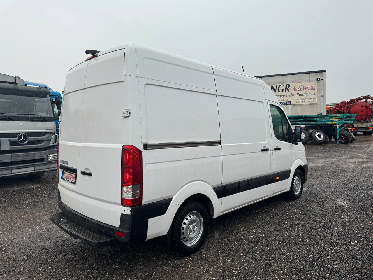 Hyundai H350 Kasten Kasten L3H2 Profi Kurz / Hoch - Furgão: foto 1 Hyundai H350 Kasten Kasten L3H2 Profi Kurz / Hoch - Furgão: foto 1