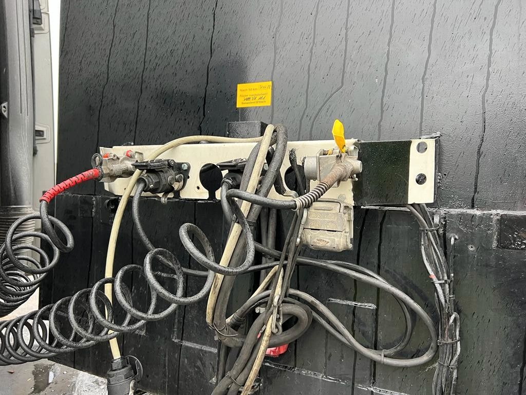 Langendorf Tiefbett mit Rampen Hydraulisch Langendorf Tiefbett mit Rampen Hydraulisch - Semi-reboque baixa: foto 4 Langendorf Tiefbett mit Rampen Hydraulisch Langendorf Tiefbett mit Rampen Hydraulisch - Semi-reboque baixa: foto 4