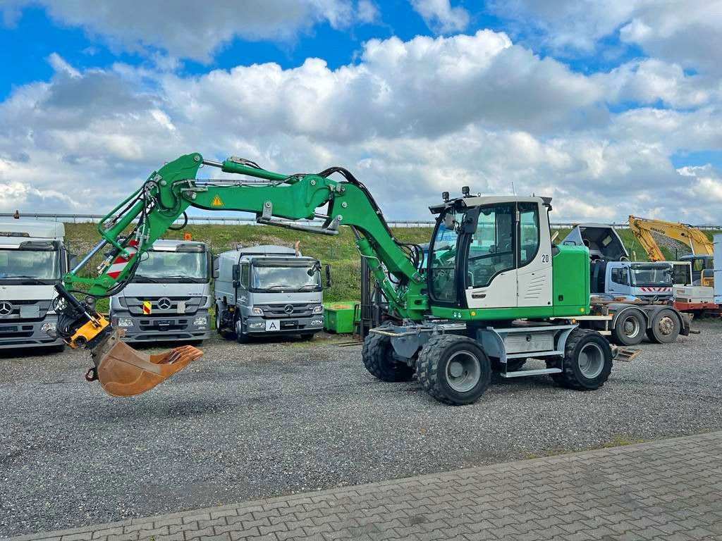Liebherr A 912 Compact 3X Löffel 3 X Buckets Liebherr A 912 Compact guter Zustand - Escavadeira de rodas: foto 1 Liebherr A 912 Compact 3X Löffel 3 X Buckets Liebherr A 912 Compact guter Zustand - Escavadeira de rodas: foto 1