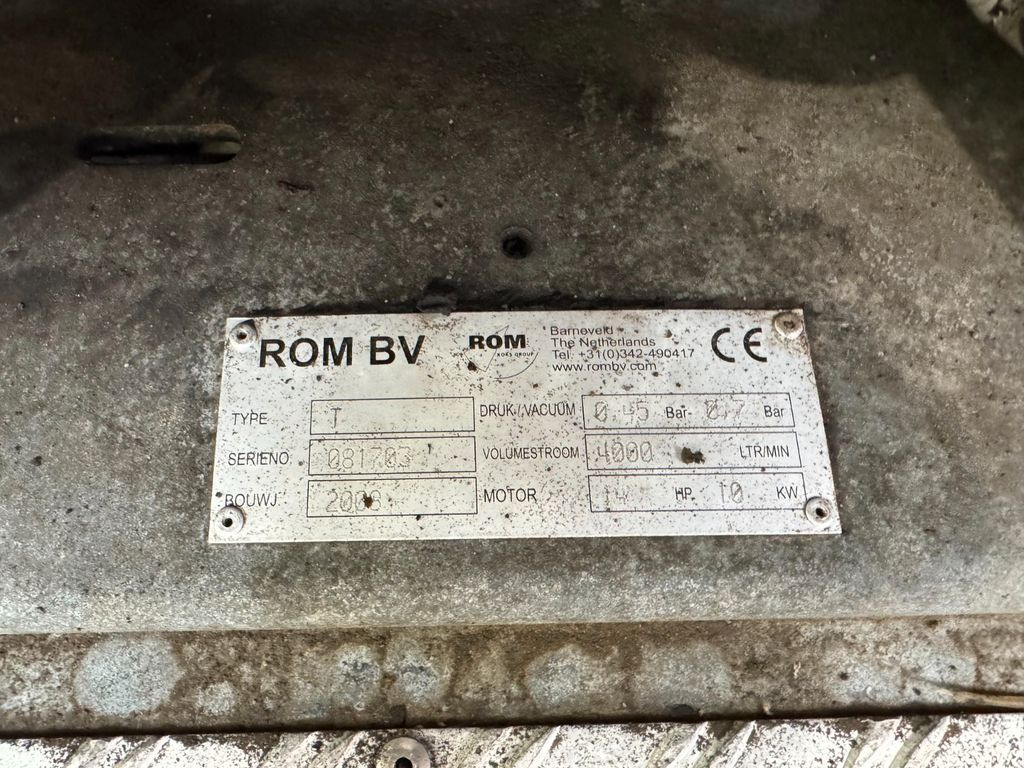 Mercedes-Benz 818 4X2 ROM Toilettenwagen Mercedes-Benz 818 4X2 ROM Toilettenwagen 6 Plätze - Caminhão limpa fossa: foto 3 Mercedes-Benz 818 4X2 ROM Toilettenwagen Mercedes-Benz 818 4X2 ROM Toilettenwagen 6 Plätze - Caminhão limpa fossa: foto 3