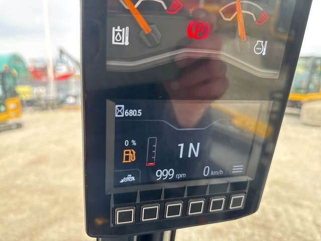Pá carregadora de rodas CAT 908: foto 9