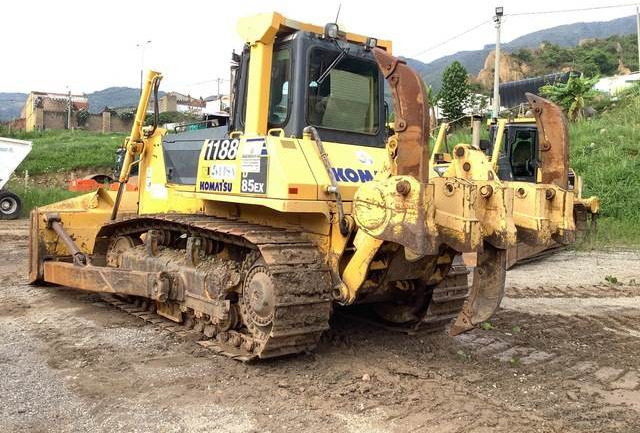 Komatsu D85EX-15 - Buldôzer: foto 2 Komatsu D85EX-15 - Buldôzer: foto 2