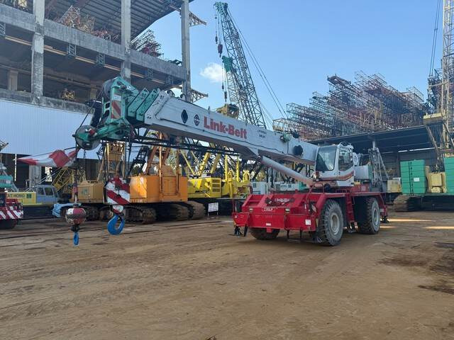 Link-Belt RTC8050-2 - Grua de estaleiro: foto 1 Link-Belt RTC8050-2 - Grua de estaleiro: foto 1
