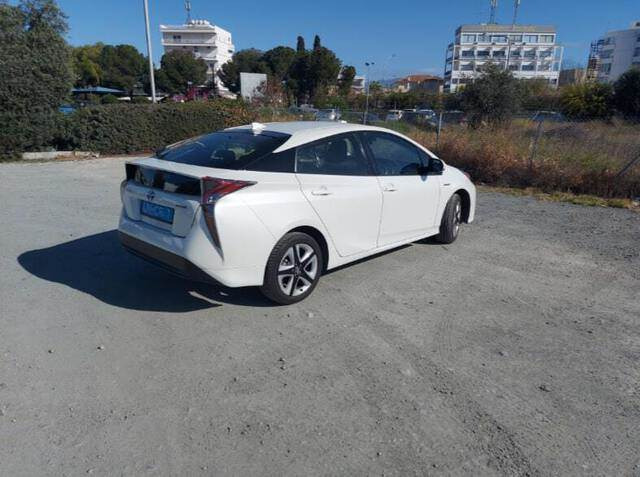Toyota Prius Hybrid - Automóvel: foto 3 Toyota Prius Hybrid - Automóvel: foto 3