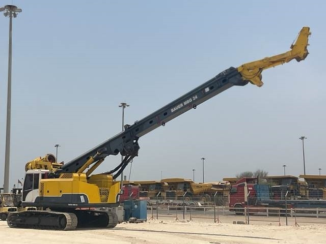 Bauer MBG24 - Máquina de perfuração: foto 2 Bauer MBG24 - Máquina de perfuração: foto 2