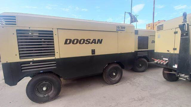 Doosan 10/300 - Compressor de ar: foto 1 Doosan 10/300 - Compressor de ar: foto 1