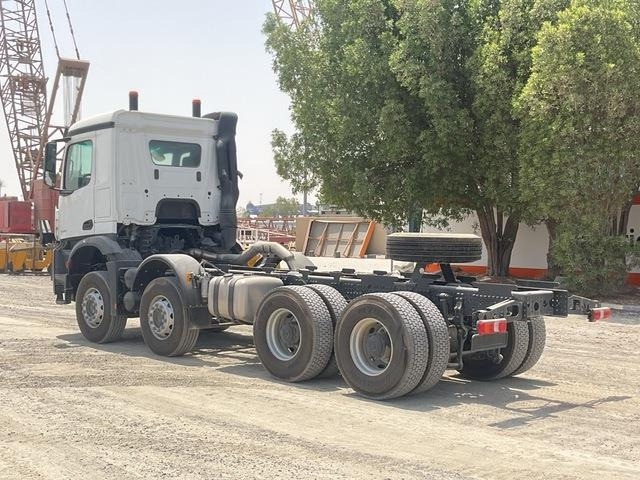 Mercedes-Benz Arocs 4240 - Camião chassi: foto 2 Mercedes-Benz Arocs 4240 - Camião chassi: foto 2
