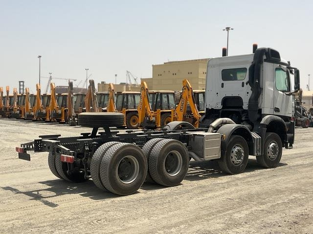 Mercedes-Benz Arocs 4240 - Camião chassi: foto 3 Mercedes-Benz Arocs 4240 - Camião chassi: foto 3