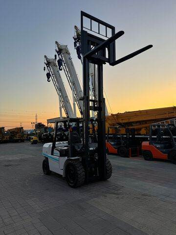 Leasing de  UniCarriers D1F5F50U UniCarriers D1F5F50U: foto 6