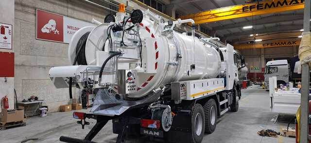 MAN TGS33.400 Jetter - Caminhão limpa fossa: foto 5 MAN TGS33.400 Jetter - Caminhão limpa fossa: foto 5