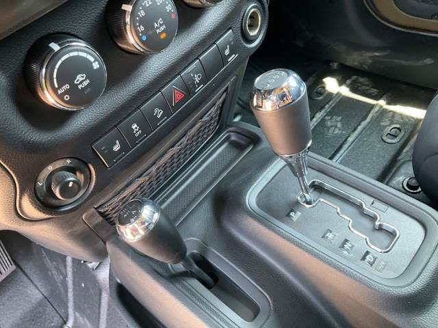 Automóvel Jeep Wrangler JK Command: foto 13