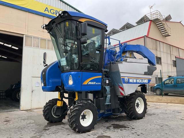 New Holland 730 - Máquina de vindimar: foto 1 New Holland 730 - Máquina de vindimar: foto 1