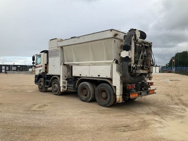 DAF CF85.460 - Caminhão limpa fossa: foto 2 DAF CF85.460 - Caminhão limpa fossa: foto 2