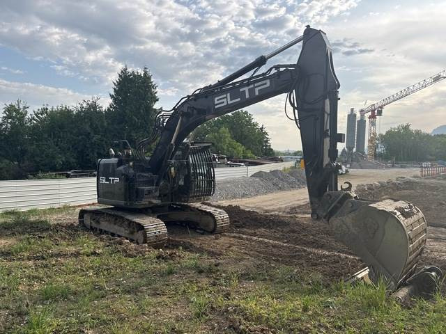 Hitachi ZX225USLC-6 - Escavadora de rastos: foto 5 Hitachi ZX225USLC-6 - Escavadora de rastos: foto 5