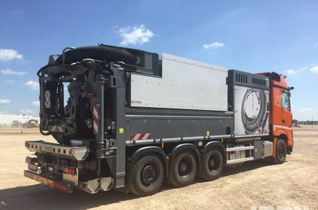 Rivard - Mercedes-Benz EXVAC - Arocs 3253 8x4 - Caminhão limpa fossa: foto 3 Rivard - Mercedes-Benz EXVAC - Arocs 3253 8x4 - Caminhão limpa fossa: foto 3