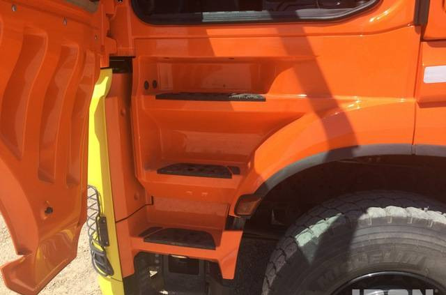 Caminhão limpa fossa Rivard - Mercedes-Benz EXVAC - Arocs 3253 8x4: foto 11