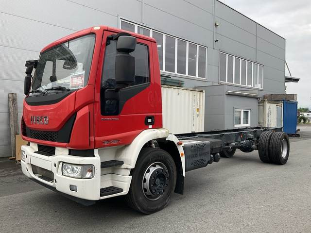 Iveco Eurocargo ML180E32 - Camião chassi: foto 1 Iveco Eurocargo ML180E32 - Camião chassi: foto 1