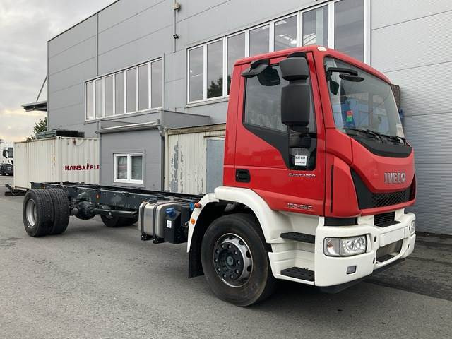 Iveco Eurocargo ML180E32 - Camião chassi: foto 4 Iveco Eurocargo ML180E32 - Camião chassi: foto 4