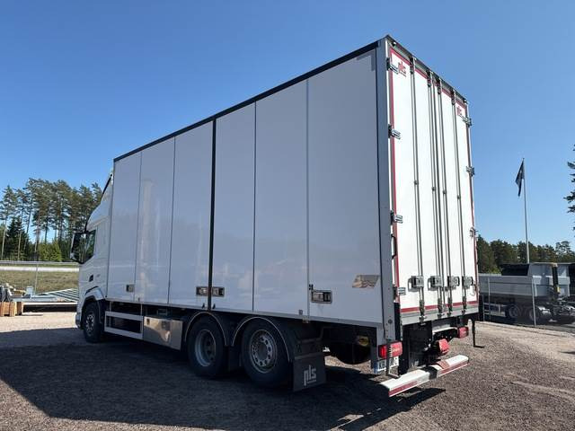 DAF XF 530 FAN - Camião furgão: foto 2 DAF XF 530 FAN - Camião furgão: foto 2
