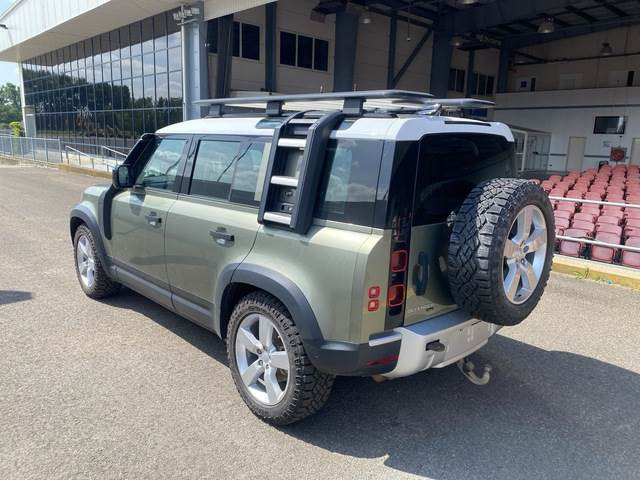 Land Rover Defender 110 - Automóvel: foto 3 Land Rover Defender 110 - Automóvel: foto 3