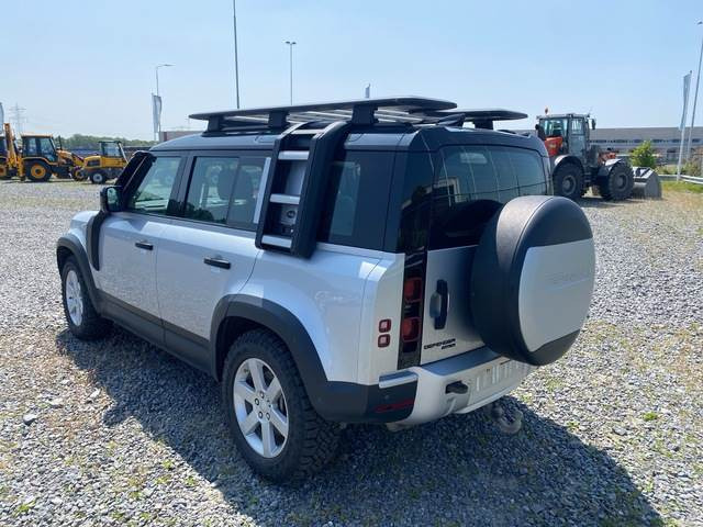 Land Rover Defender 110 P400 - Automóvel: foto 2 Land Rover Defender 110 P400 - Automóvel: foto 2