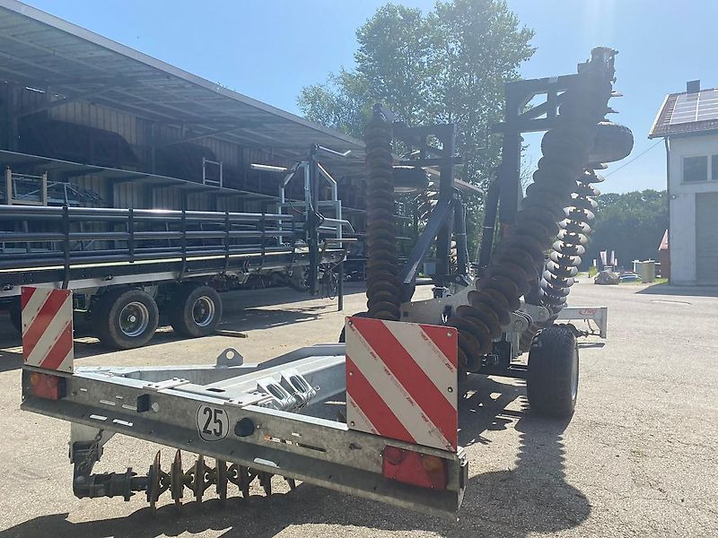 Fliegl KSE 680 Kettenscheibenegge - Grades de discos: foto 3 Fliegl KSE 680 Kettenscheibenegge - Grades de discos: foto 3