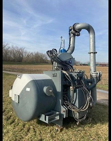 SGT Fronttank + Guelleaufbau Xerion 3800 VC - Cisterna de chorume: foto 3 SGT Fronttank + Guelleaufbau Xerion 3800 VC - Cisterna de chorume: foto 3