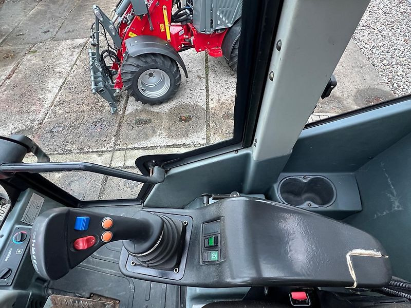 Pá carregadora telescópica Schäffer 8090T Kabine Teleskopradlader Weidemann-HV: foto 14 Pá carregadora telescópica Schäffer 8090T Kabine Teleskopradlader Weidemann-HV: foto 14