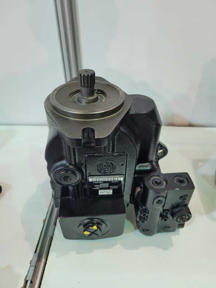 DANFOSS / SAUER LRL025CRP1915 NNN3C2RGA6NPL - Bomba hidráulica por Máquina de construção: foto 2 DANFOSS / SAUER LRL025CRP1915 NNN3C2RGA6NPL - Bomba hidráulica por Máquina de construção: foto 2