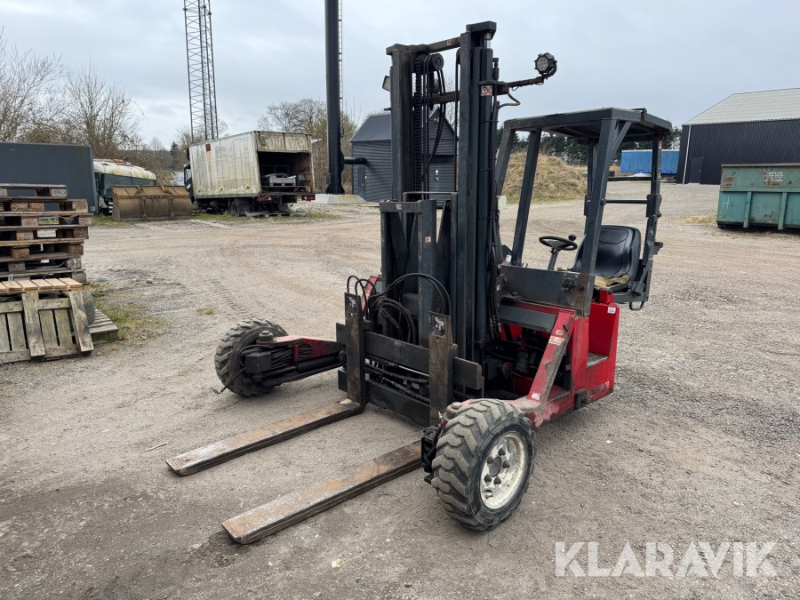 Medbringer truck Moffett M4 25.4 - Equipamento de movimentação: foto 1 Medbringer truck Moffett M4 25.4 - Equipamento de movimentação: foto 1