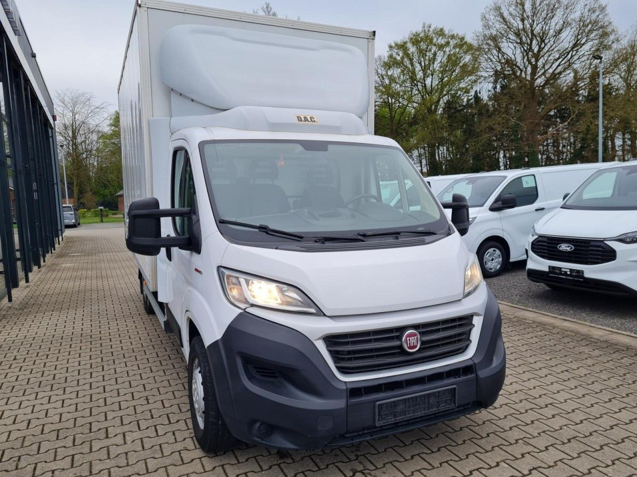 Fiat Ducato 35 Koffer 150 maxi Multijet Klima - Carrinha de contentor: foto 2 Fiat Ducato 35 Koffer 150 maxi Multijet Klima - Carrinha de contentor: foto 2