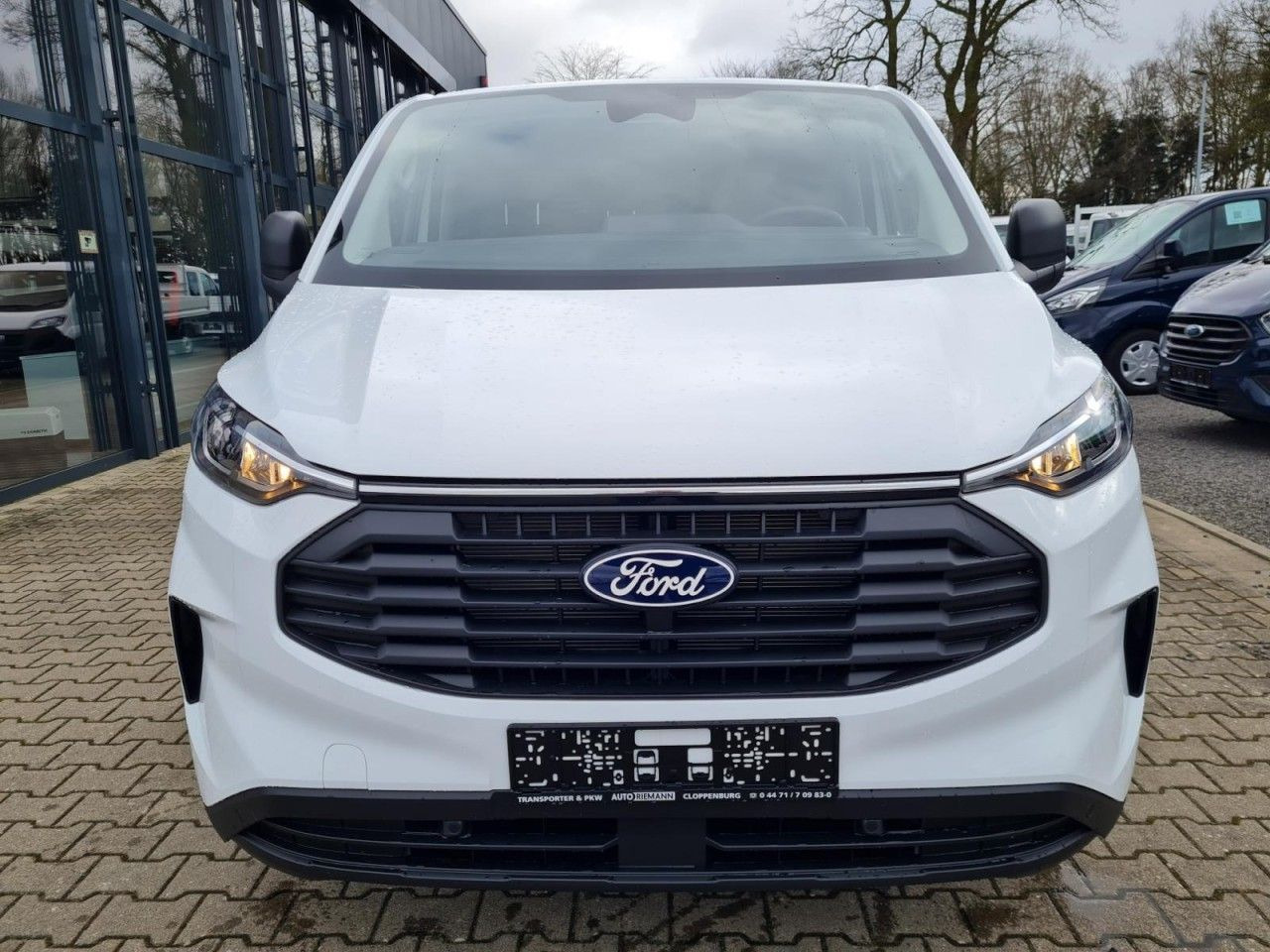 Ford Custom Kasten 320 L2 Trend KLIMA KAMERA TEMPOMAT - Furgão compacto: foto 2 Ford Custom Kasten 320 L2 Trend KLIMA KAMERA TEMPOMAT - Furgão compacto: foto 2