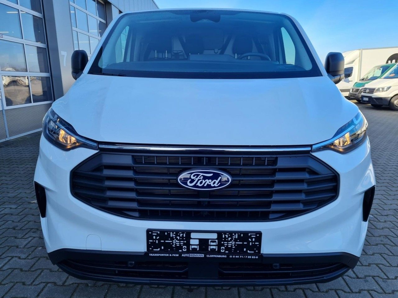 Ford Custom Kasten L1 Trend KLIMA KAMERA PDC TEMPOMAT - Furgão compacto: foto 2 Ford Custom Kasten L1 Trend KLIMA KAMERA PDC TEMPOMAT - Furgão compacto: foto 2