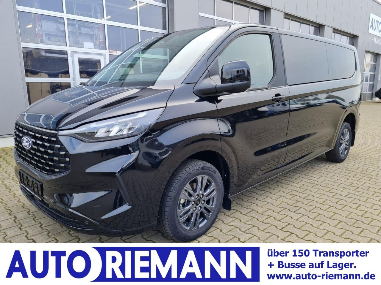 Ford Tourneo Custom 320 L2 Titanium 9 Sitze STANDHZ - Furgão de passageiros: foto 1 Ford Tourneo Custom 320 L2 Titanium 9 Sitze STANDHZ - Furgão de passageiros: foto 1