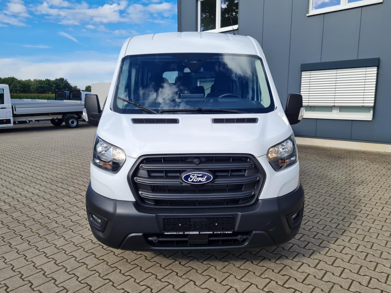 Ford Transit 350 Kombi 9-Sitze L3 AG Trend AHK KAMERA - Minibus, Furgão de passageiros: foto 2 Ford Transit 350 Kombi 9-Sitze L3 AG Trend AHK KAMERA - Minibus, Furgão de passageiros: foto 2