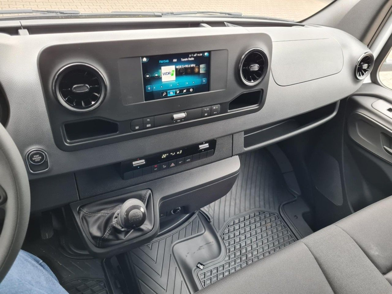 Carrinha de contentor Mercedes-Benz Sprinter 315 CDi Koffer lang MBux Klima: foto 10