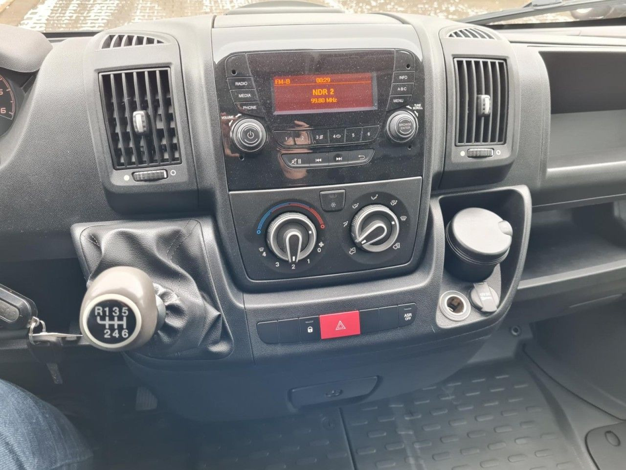 Furgão compacto, Carrinha cabine dupla Peugeot Boxer Kasten L3H2 Doka 6-Sitze AHK PDC KLIMA: foto 12